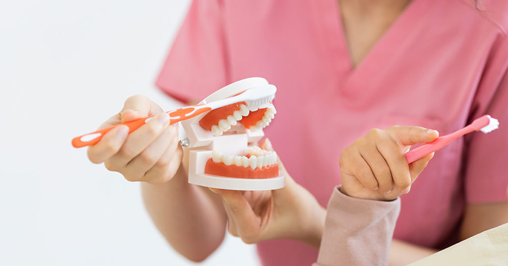 エアフロー(パウダークリーニング)とは?着色・ヤニ・茶渋を落とす仕組みとメリット|オハナ歯科クリニック錦糸町